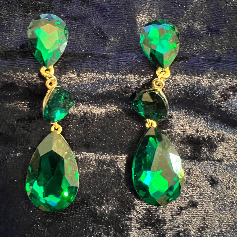 Emerald color stone earrings